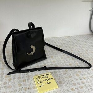 Elegant Black Leather Shoulder Bag